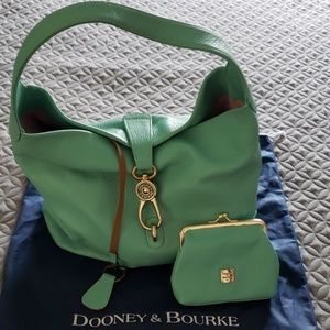 Dooney &Burke